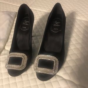 Roger Vivier Black Satin Limelight Buckle Embellished Platform Pumps